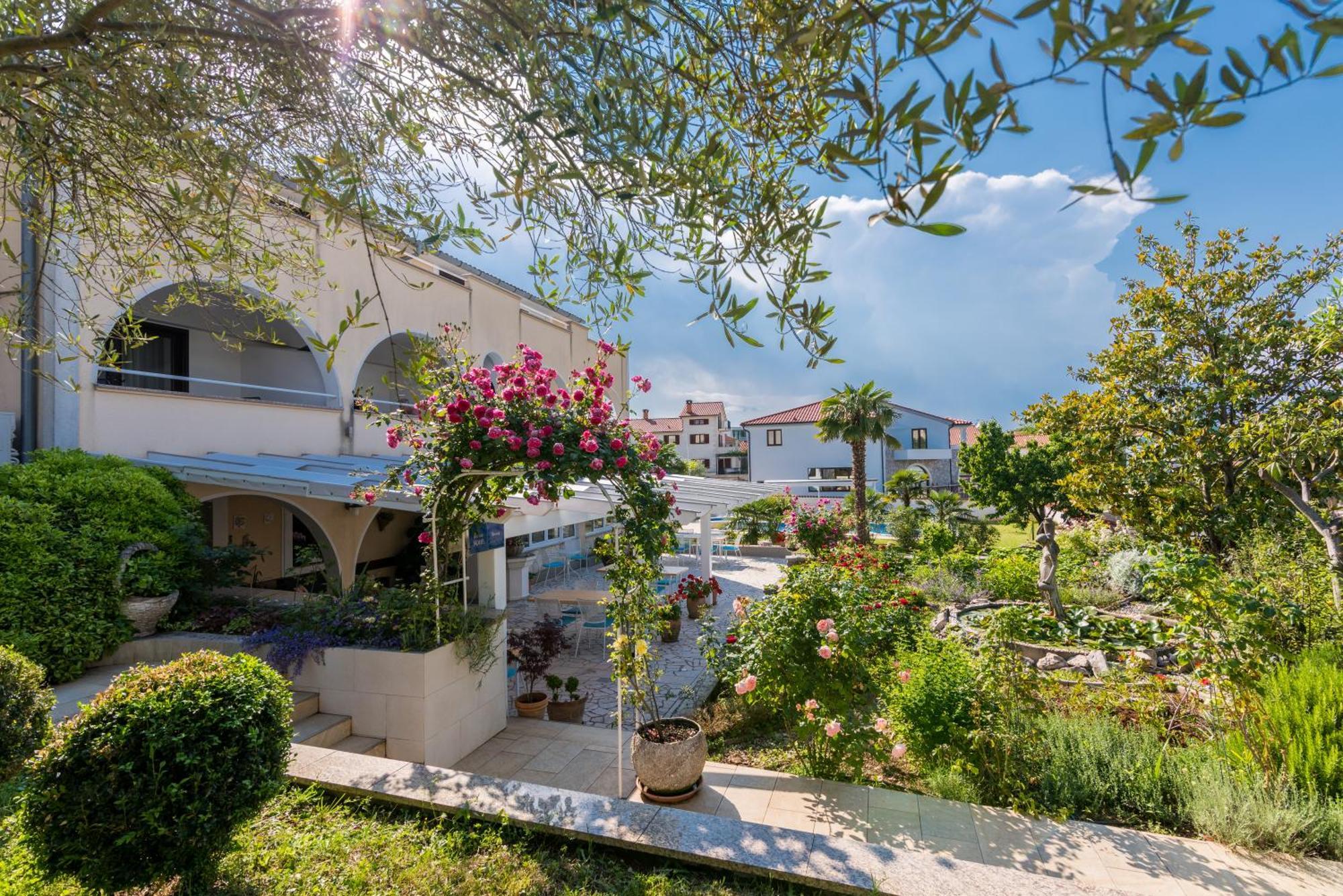 B&B Dujmovic Малинска Экстерьер фото