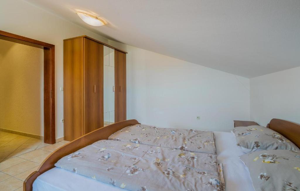 B&B Dujmovic Малинска Номер фото