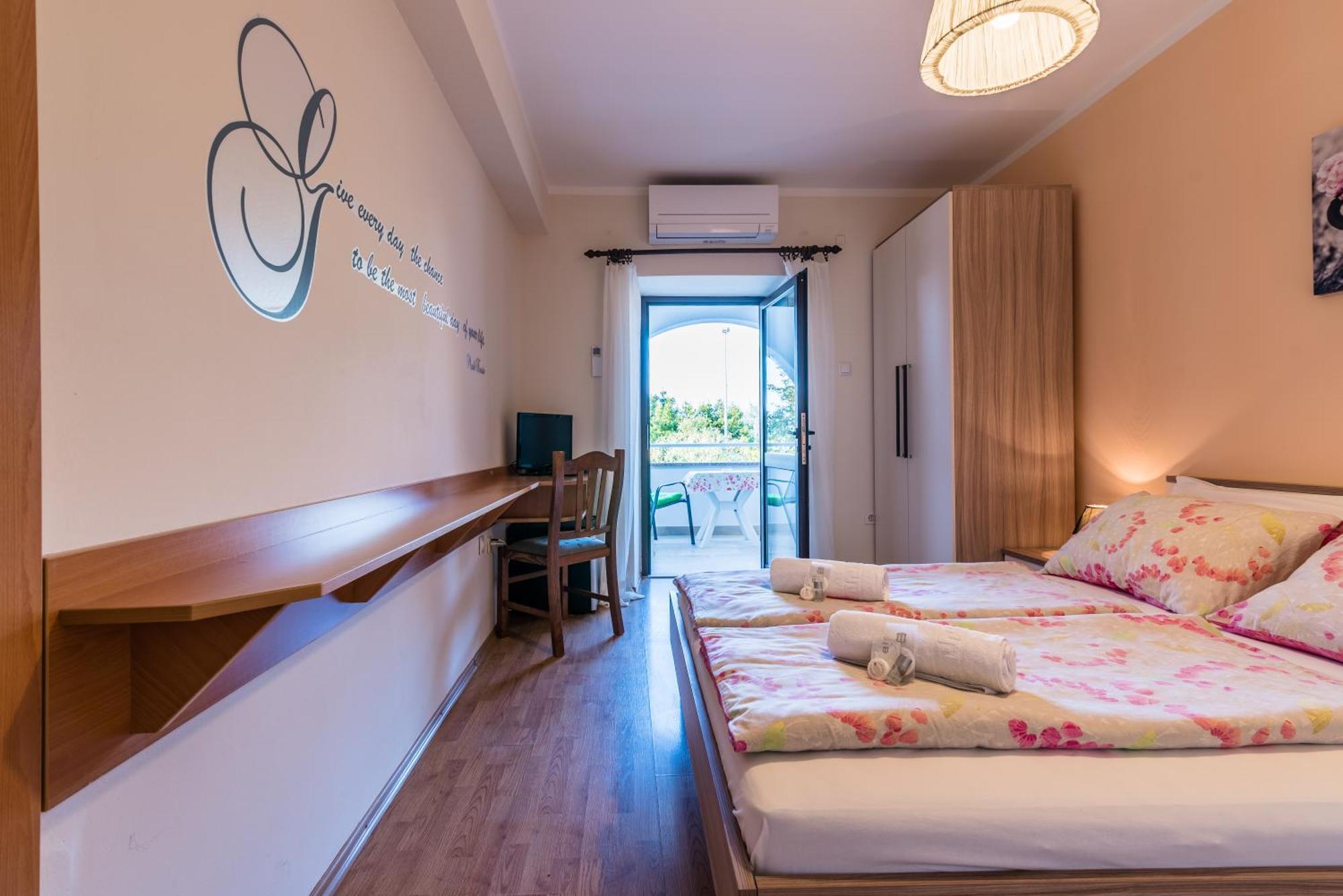 B&B Dujmovic Малинска Номер фото