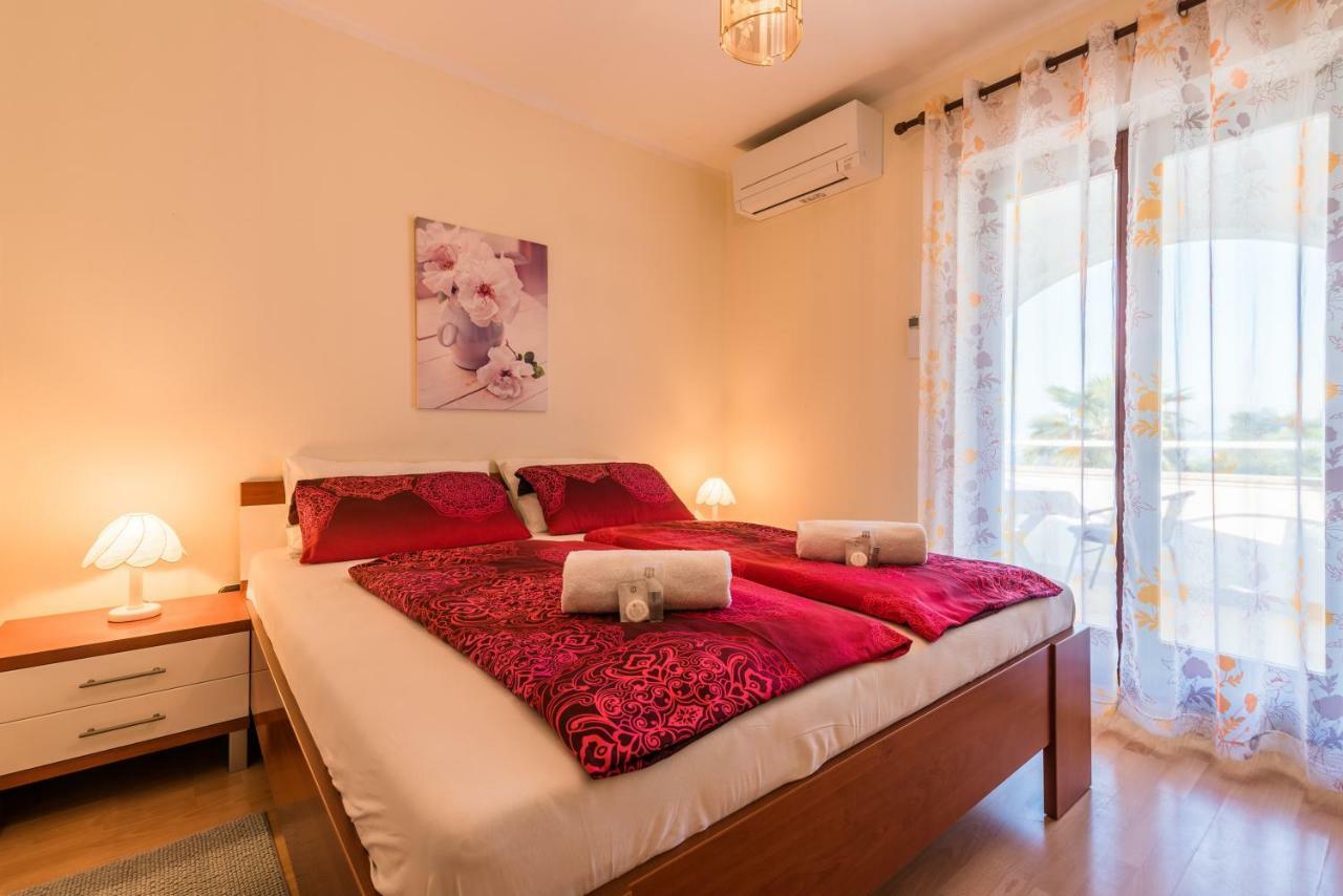 B&B Dujmovic Малинска Экстерьер фото